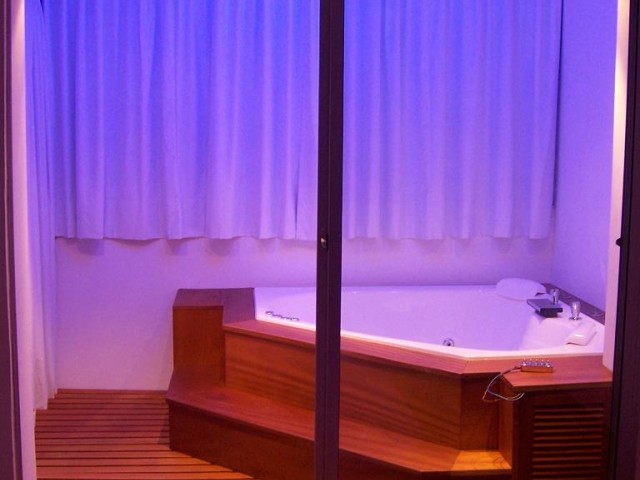 06_banera_de_hidromasajes