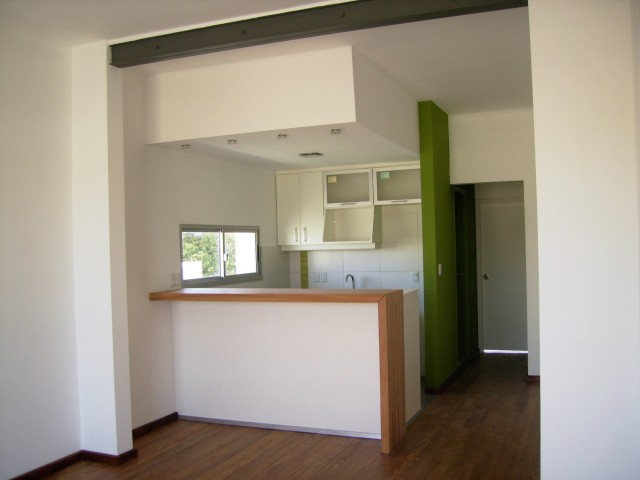 06_cocina_barra_de_eucalitus_finger_joint