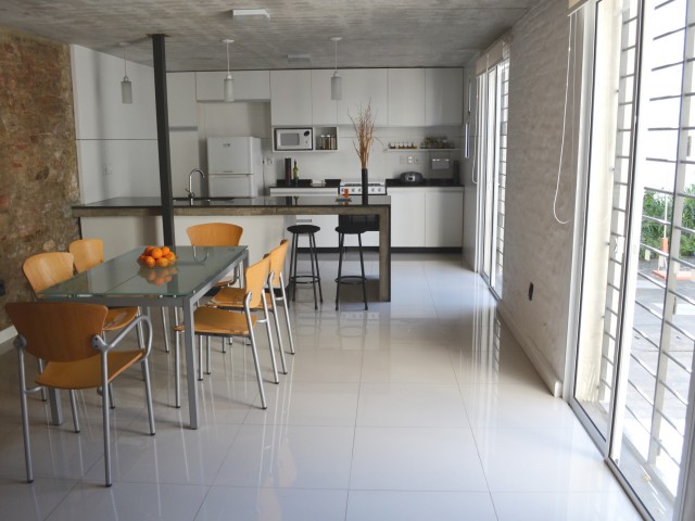 08_equipamiento_de_comedor_y_cocina_